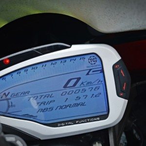 MV Agusta F R instrument console