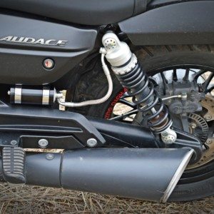 Moto Guzzi Audace exhaust