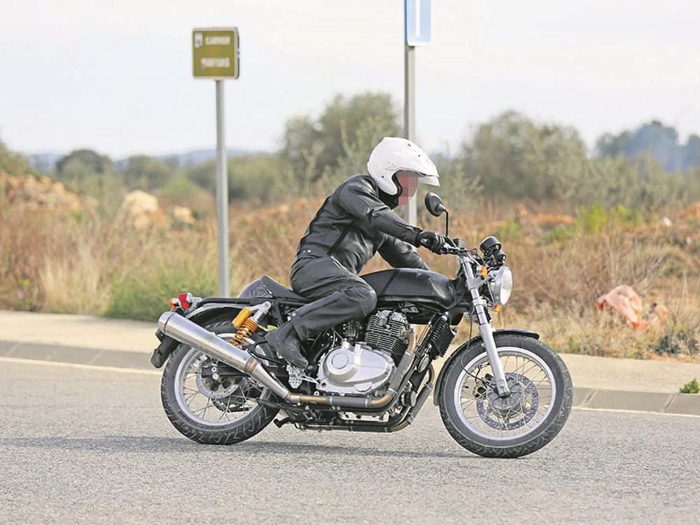 Royal Enfield 750 (3)