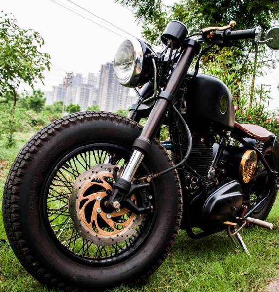 Royal Enfield Domina Bobber