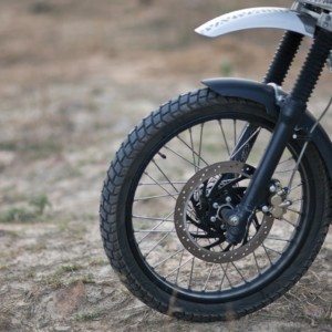 Royal Enfield Himalayan Review Details Front Wheel Suspension