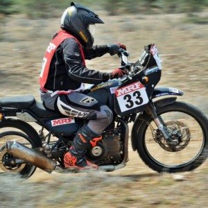 Royal Enfield Himalyan loses rear tire