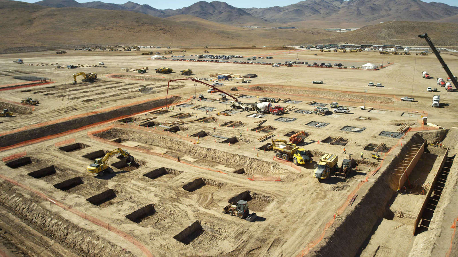 gigafactory-construction-2014-nov-4