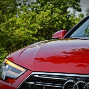 Audi A Bonnet crease