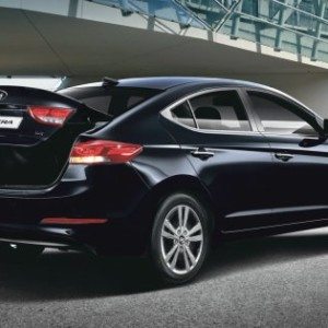 Hyundai Elantra official