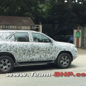 Toyota Fortuner spied once again