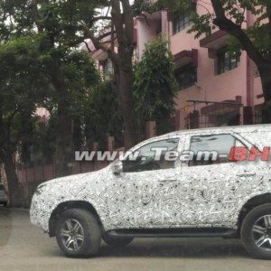 Toyota Fortuner spied testing