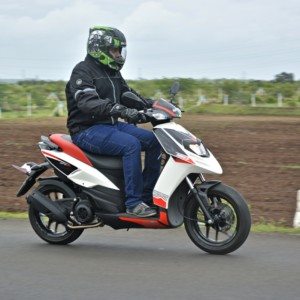 Aprilia SR  Review Action Shots