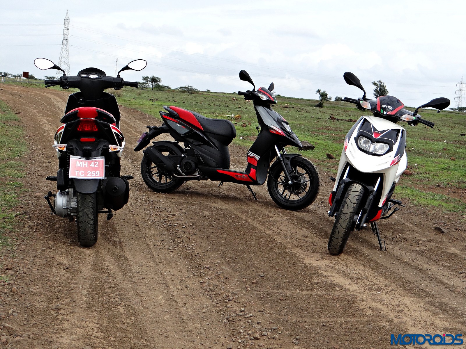 Aprilia SR 150 Review - Still Shots (1)