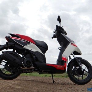 Aprilia SR  Review Still Shots