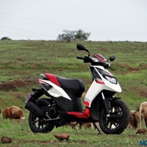 Aprilia SR  Review Still Shots