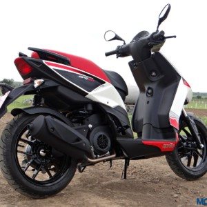 Aprilia SR  Review Still Shots