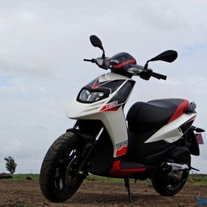 Aprilia SR  Review Still Shots