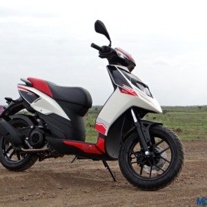 Aprilia SR  Review Still Shots