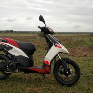 Aprilia SR