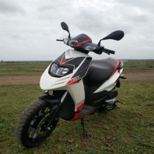 Aprilia SR