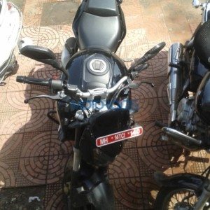 Bajaj Pulsar CS non ABS variant spied