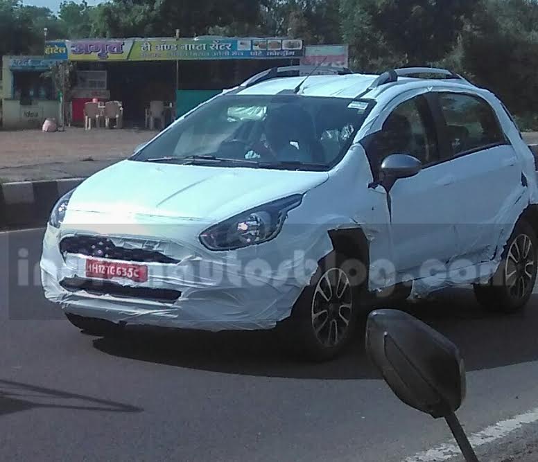 Fiat Avventura Urban Cross spied testing (1)