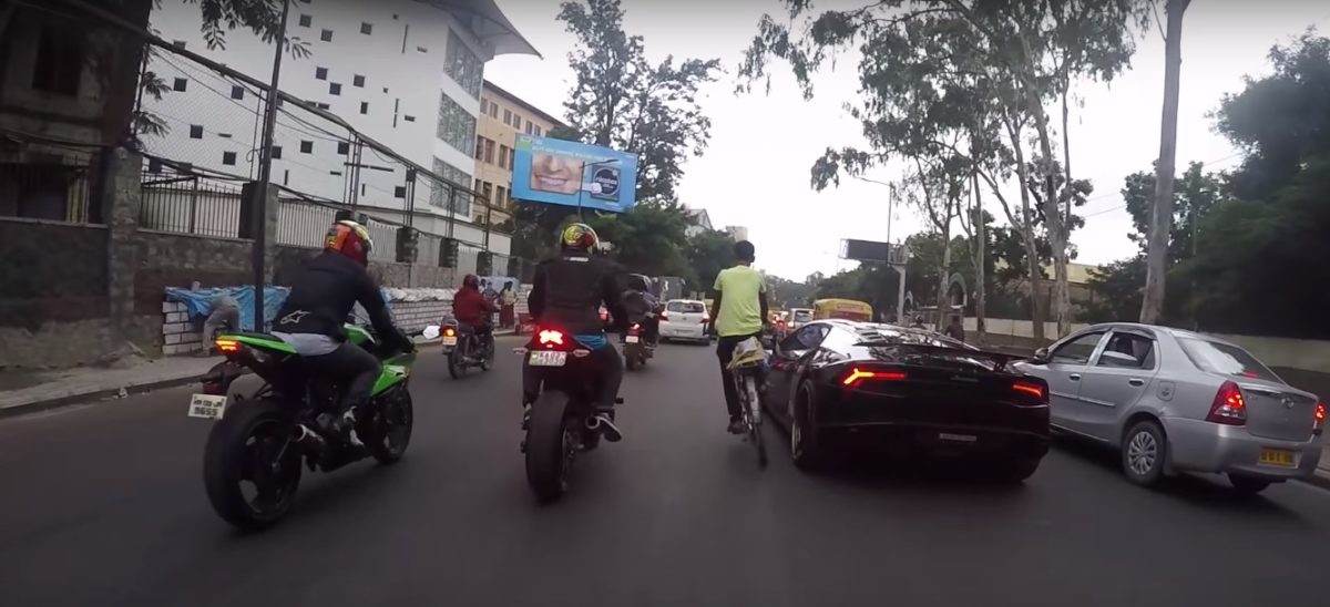 Lamborghini Huracan near miss