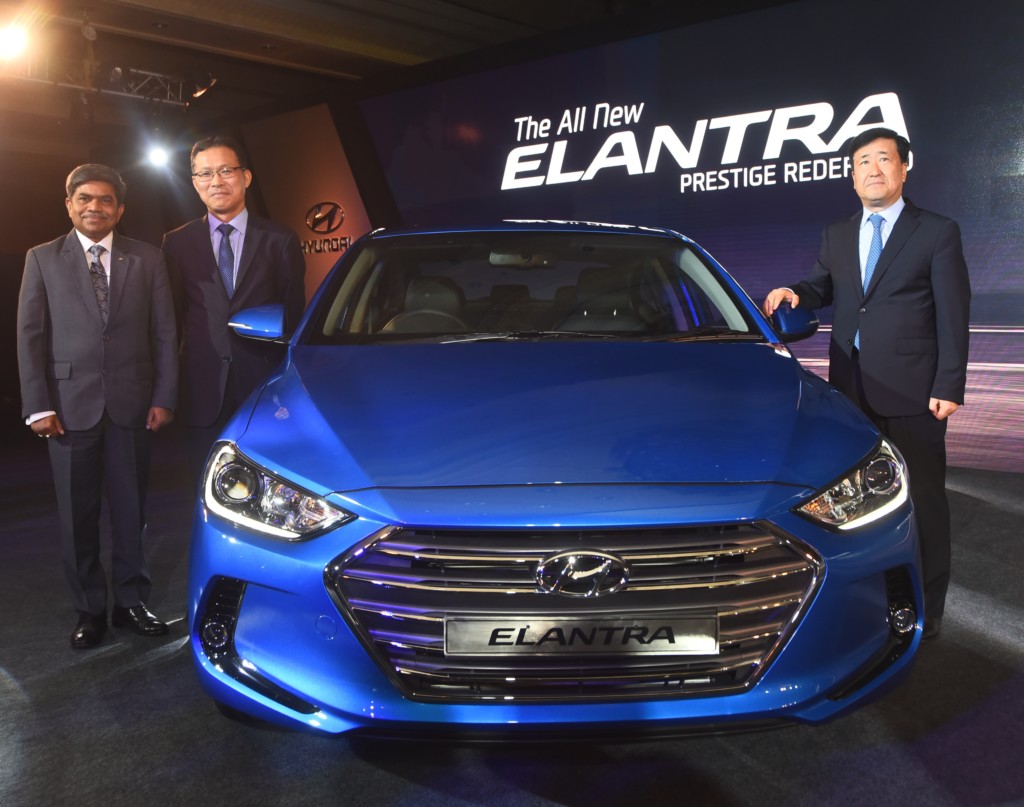 Mr. Y.K. Koo MD & CEO, Hyundai Motor India Ltd, Mr. B.S. Jeong, Director – Sales & Marketing, HMIL & Mr. Rakesh Srivastava, Sr. VP, Sales & Marketing, HMIL at the launch of All New Elantra at New Delhi