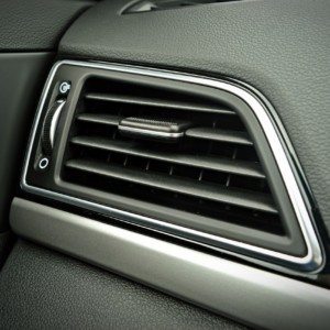 New Hyundai Elantra HVAC vents