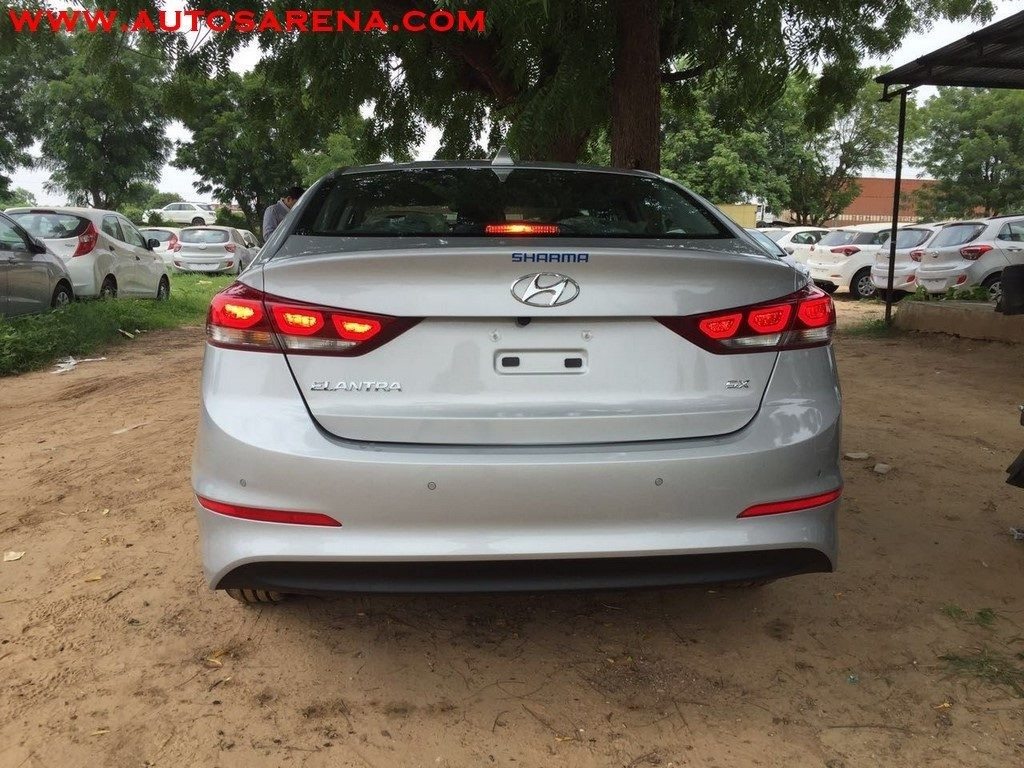 New Hyundai Elantra India (2)