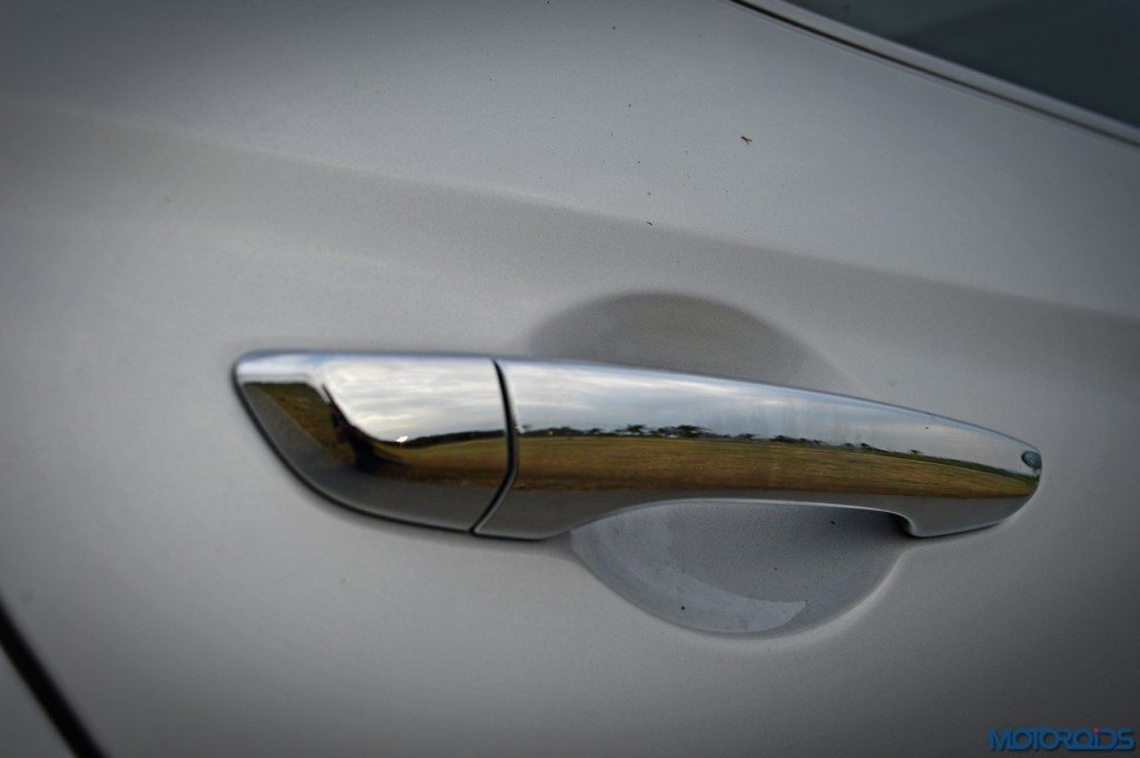 New Hyundai Elantra chrome door handle