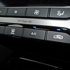 New Hyundai Elantra dual zone climate control