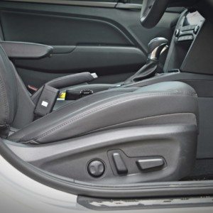New Hyundai Elantra front seats