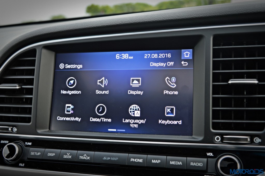 New Hyundai Elantra infotainment system (1)