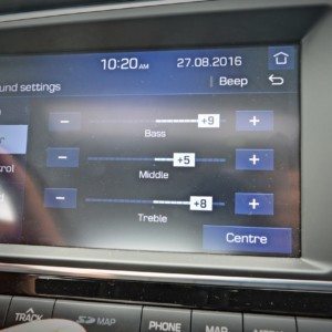 New Hyundai Elantra infotainment system