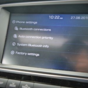 New Hyundai Elantra infotainment system