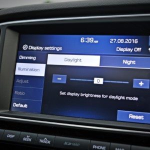 New Hyundai Elantra infotainment system