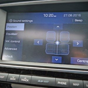 New Hyundai Elantra infotainment system