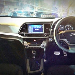 New Hyundai Elantra interior