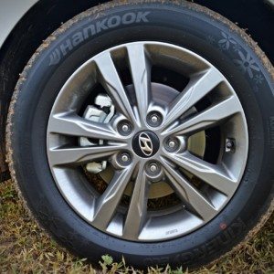 New Hyundai Elantra wheel