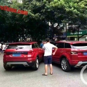 RR Evoque and Jiangling Landwind X accident