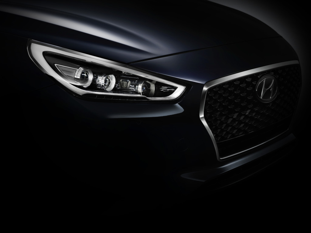 new_generation_hyundai_i30_teaser_grille