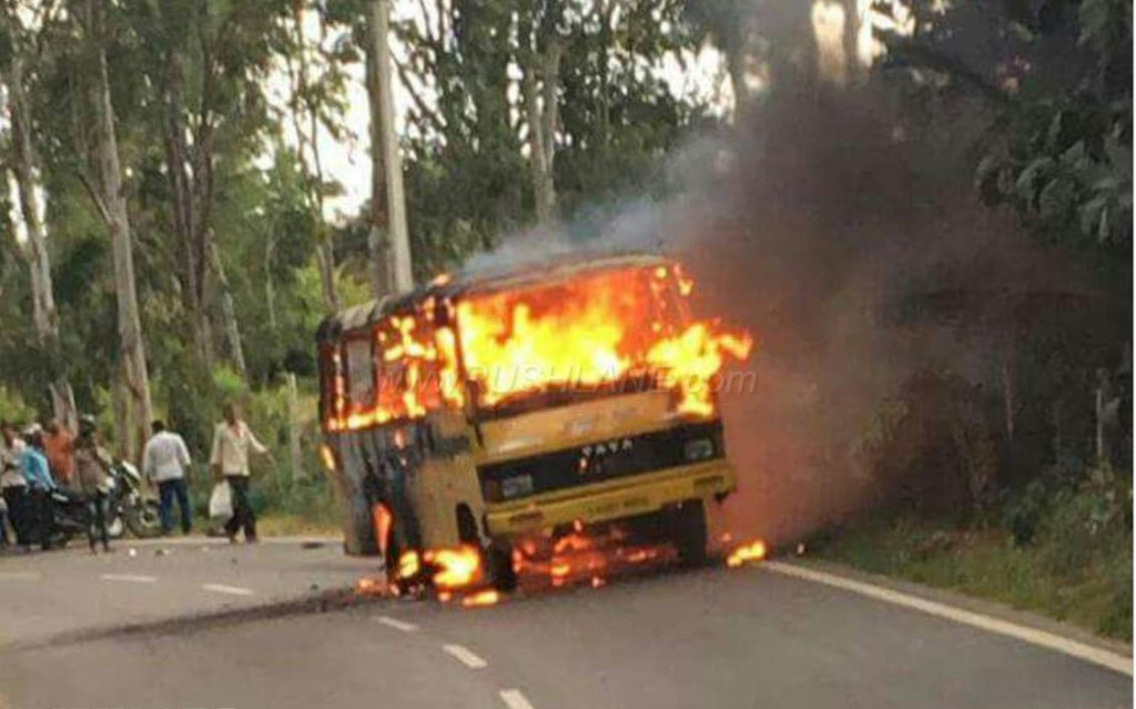 18-year-old-ktm-duke-rider-rams-into-school-bus-2