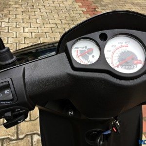 Aprilia SR Review New