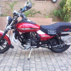 Bajaj Avenger Custom Paintjob