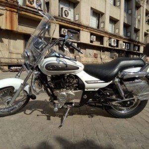 Bajaj Avenger Custom Paintjob