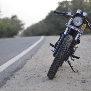 Custom Cafe Racer by Hustler Moto Bajaj Pulsar