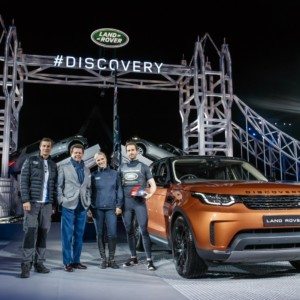 New Land Rover Discovery Launch LEGO Structure