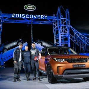 New Land Rover Discovery Launch LEGO Structure