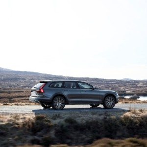 New Volvo V Cross Country