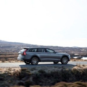 New Volvo V Cross Country