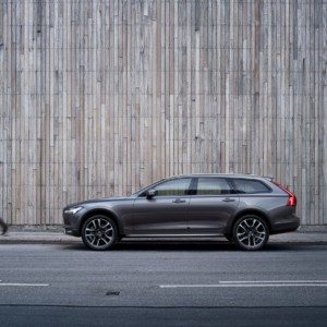 New Volvo V Cross Country