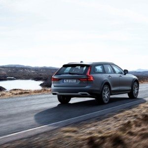 New Volvo V Cross Country