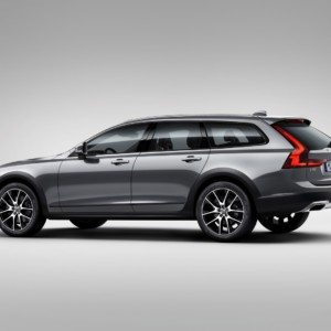 New Volvo V Cross Country